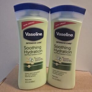(2) Vaseline Body Lotion 10 fl oz